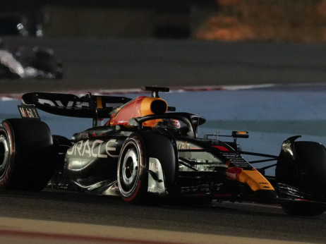 Maks Ferštapen pobedom u Bahreinu otvorio novu sezonu u Formuli 1