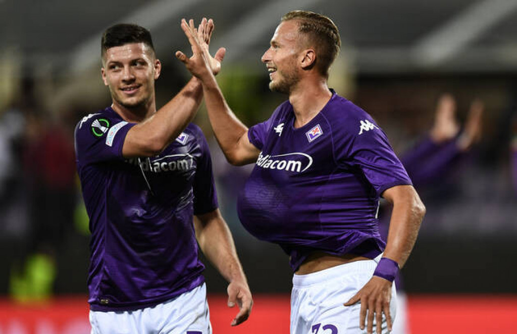 Fiorentina se ispromašivala protiv Sivaspora, Jović asistirao za pobedu