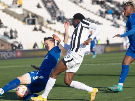 Još jedan šok u Humskoj: Partizan se ispromašivao, Radnik odneo bodove