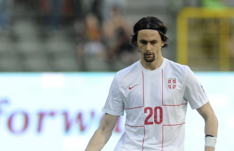 Neven Subotić nagrađen "Zlatnom lentom" za humanitarni rad