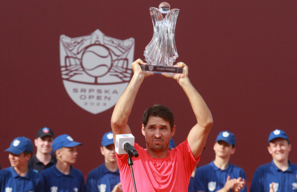 Lajović osvojio Srpska open i stigao do druge titule u karijeri! Rubljov predao trofej u finalu