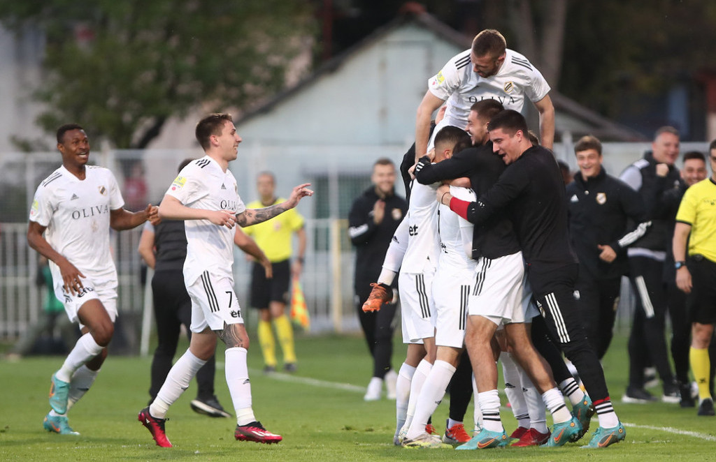 Inteligencija Docića dovela Čukarički na drugo mesto, a kiks Stevanovića da Partizan strepi za Evropu