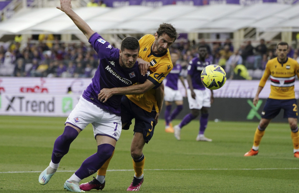 Luka Jović pred vratima Milana: Pioli hoće, traži se rešenje sa Fiorentinom