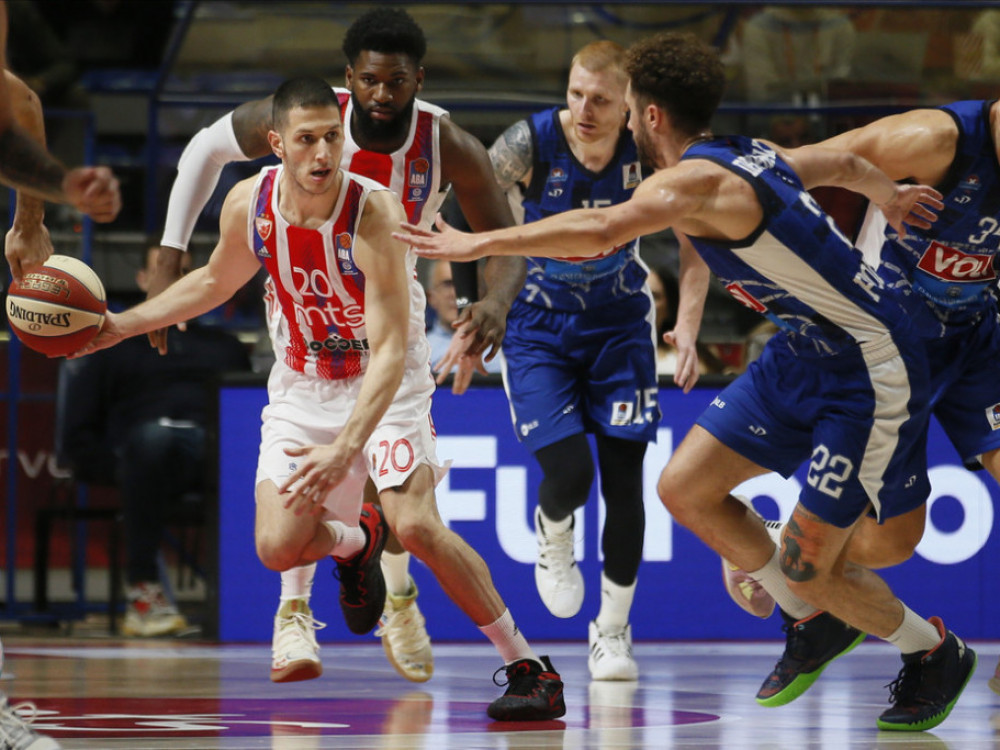 AdmiralBet ABA liga na Areni sport: Meč lopta Zvezde protiv Budućnosti u Podgorici