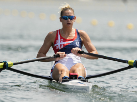 Reprezentativci u skifu Pimenov i Arsićeva u polufinale SP u veslanju