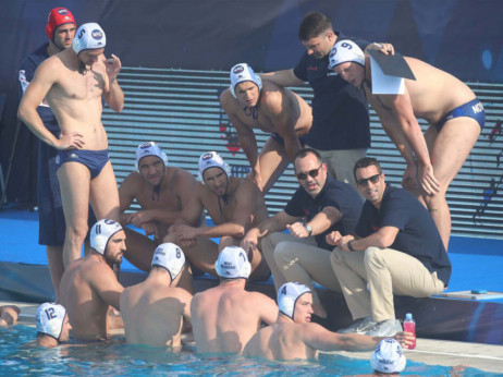 Novi Beograd "potopio" Olimpijakos i otplovio u polufinale Lige šampiona sa Barselonetom: Gocić nadmudrio Milanovića