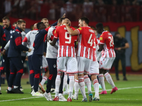 (KRAJ) Crvena zvezda - Jang Bojs 2:2: Bukari spasio crveno-bele u 100. meču u Ligi šampiona