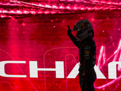 Maks Ferstapen po treći put zaredom šampion Formule 1