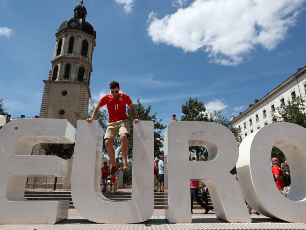 Evropsko prvenstvo 2028 na Ostrvu, EP 2032 u unutrašnjosti Starog kontinenta: Četiri zemlje dobile naklonost UEFA