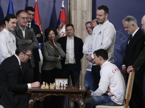 Predsednik Srbije Aleksandar Vučić obećao trostruko veća ulaganja u šah: Razgovara se i o vraćanju šaha u škole