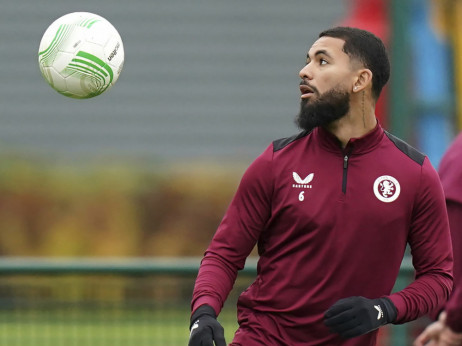 Brazilski fudbaler Daglas Luiz novi igrač Juventusa