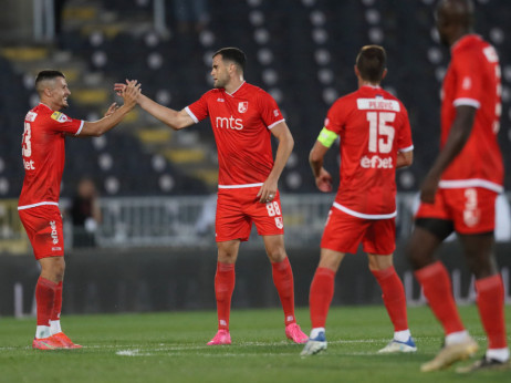 (VIDEO) Marko Konotar u nadoknadi "poništio" gol Sava Petrova i doneo Železničaru bod u Nišu