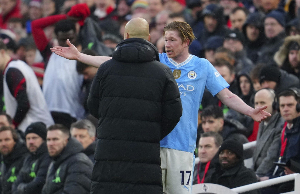 Pep Gvardiola je izjavio da Kevin De Brujne ostaje u Mančester sitiju