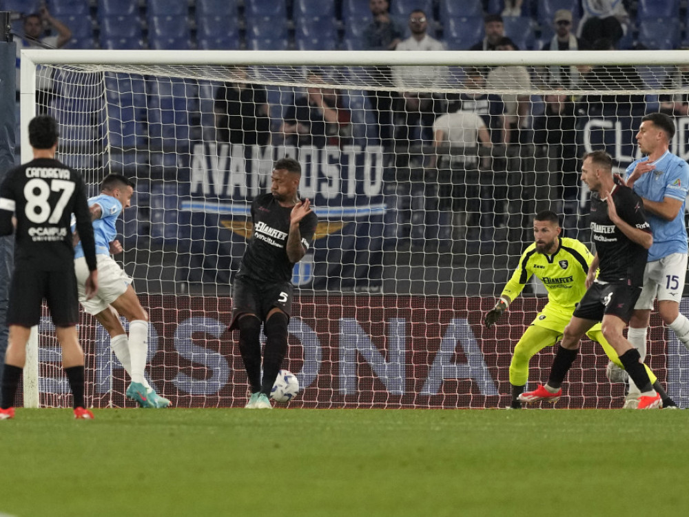 Matijas Vecino, strelac drugog gola za domaći tim