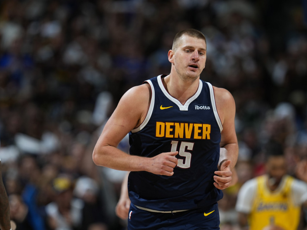 Nikola Jokić, košarkaš Denvera, 5. maja sa saigračima domaćin Minesoti u polufinalu plej-ofa NBA