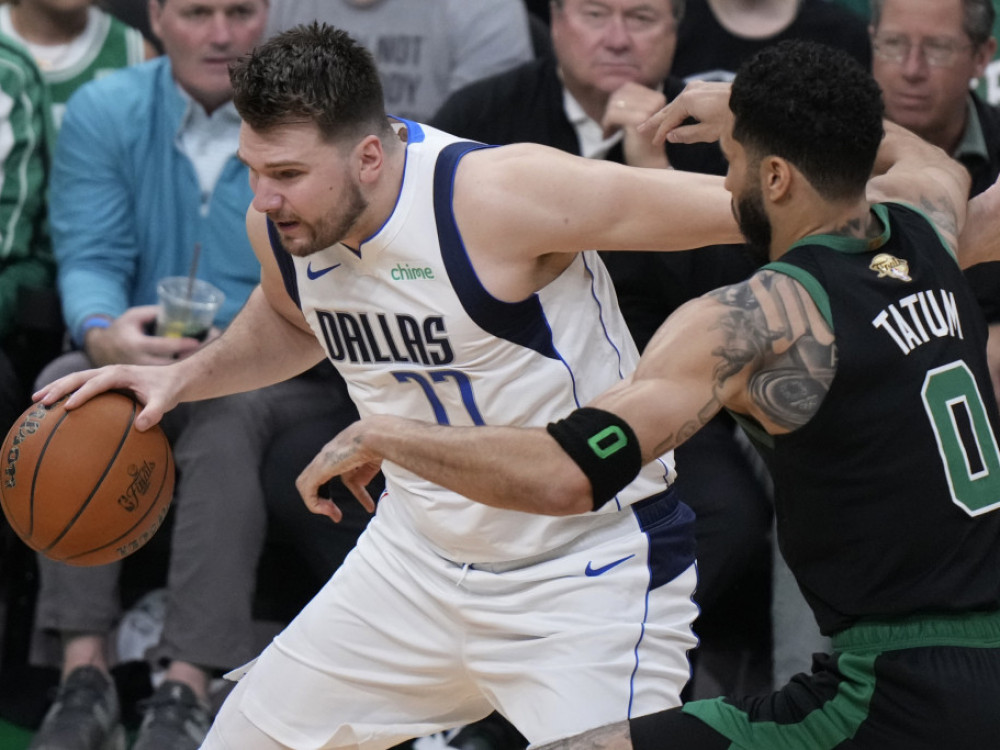 Luka Dončić blistao u Bostonu, ali je ipak ostao bez pomoći saigrača protiv Seltiksa