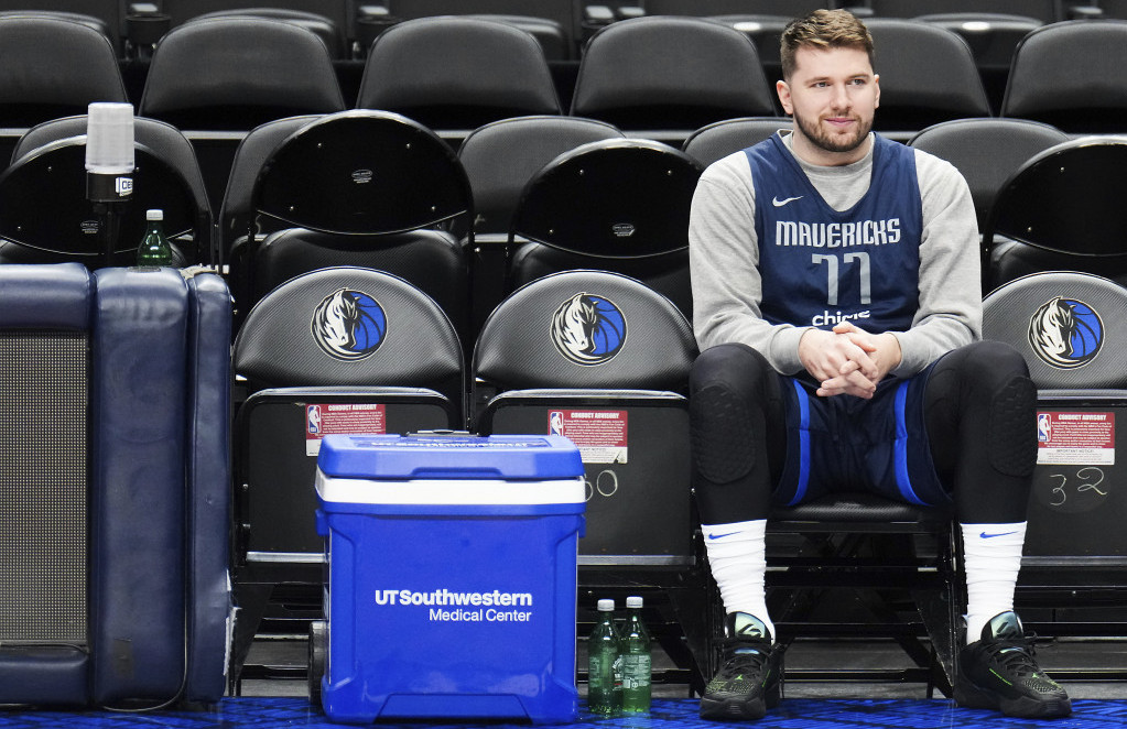 Luka Dončić će pred treću utakmicu sa Bostonom primiti injekciju protiv bolova