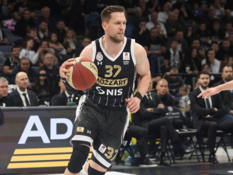 Ponitka ide stopama Pantera i Ledeja: Poljski košarkaš napušta Partizan