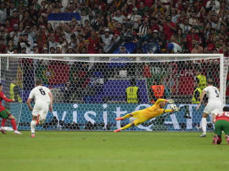 Jan Oblak postaje legenda Primere: Smeši mu se šesti trofej "Zamora"