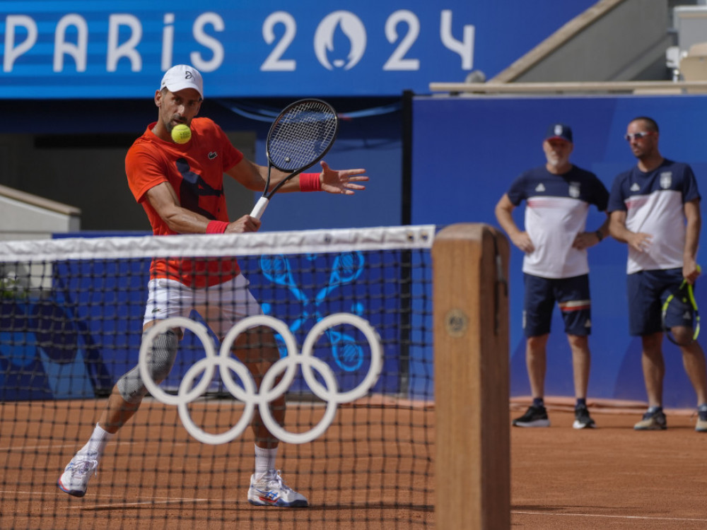 Novak Đoković trenira u Parizu za nastupe na Olimpijskim igrama