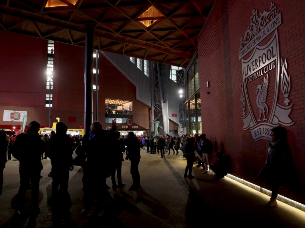 Stadion Liverpula, na čijem ulazu će ostati klupski grb starog izgleda