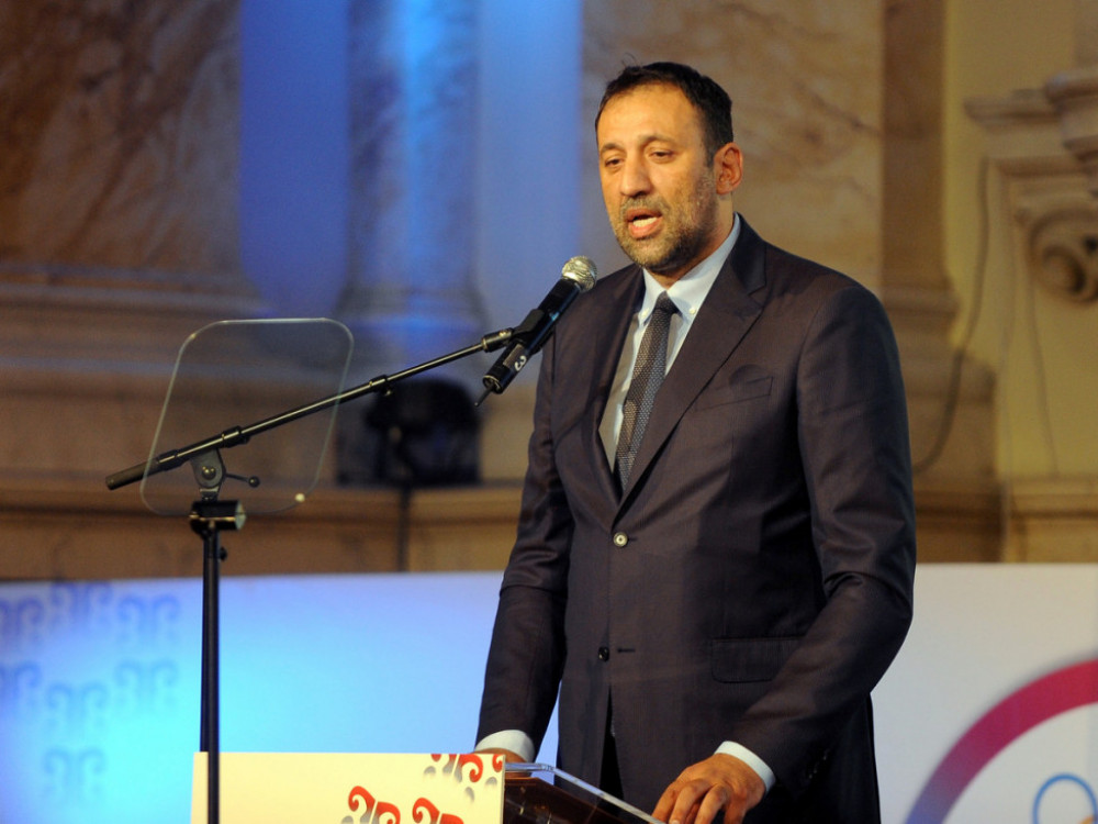 Vlade Divac