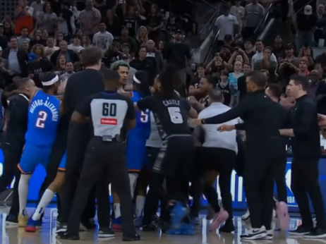 (VIDEO) Čarke na granici tuče u San Antoniju: Burno veče u NBA ligi, sudije isključile trojicu!