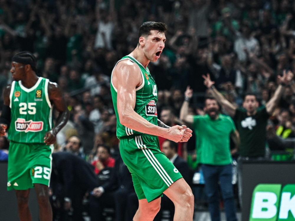 Košarkaš Efesa, Pi Džej Doužer
