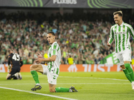 Betis želi da zadrži Brazilca, Hoakin zapretio Mančesteru: Oteću Antonija!