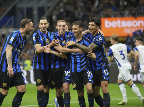 Inter ne odustaje od "Skudeta": Verona glatko pala u Milanu