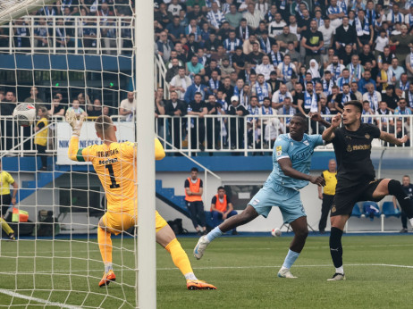 (UŽIVO, VIDEO) Novi Pazar - Partizan 2:0: Lajić "zakuvao" Dušan Jovanović pogodio sopstvenu mrežu