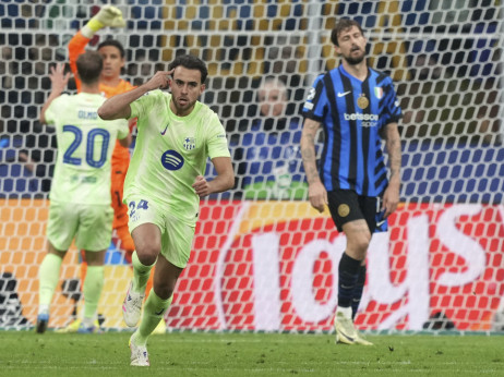 (UŽIVO, VIDEO) Inter - Barselona 2:2: Dani Olmo utišava Meacu i vratio Katalonce u igru za finale