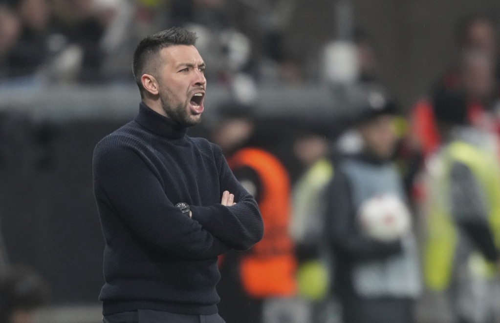 Trener Ajaksa Frančesko Farioli