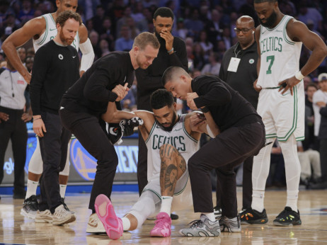 Šok za Boston: Tejtum pokidao Ahilovu tetivu i već je operisan