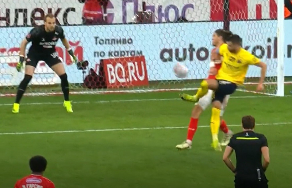 Gol Nikolaja Komličenka