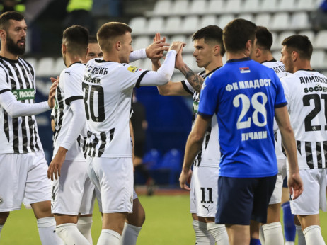 (KRAJ, VIDEO) Superliga Srbije: Mladost - Partizan 0:4, Novi Pazar - Crvena zvezda 3:3