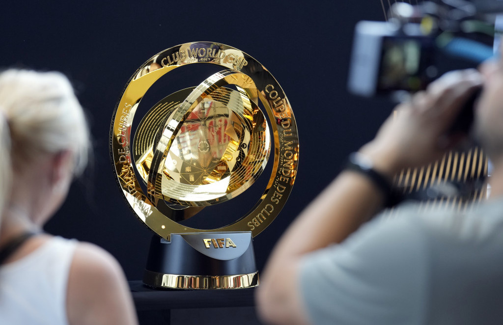 Trofej FIFA SKP