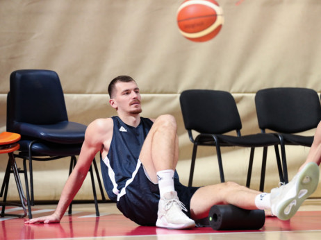 Boriša Simanić ostaje pod obručima: Srpski sportski junak ima klub i za sledeću sezonu