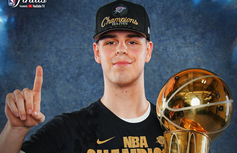Nikola Topić sa NBA titulom
