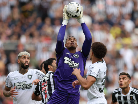 Mančester junajted i Everton vijaju istog golmana: Botafogo trlja ruke