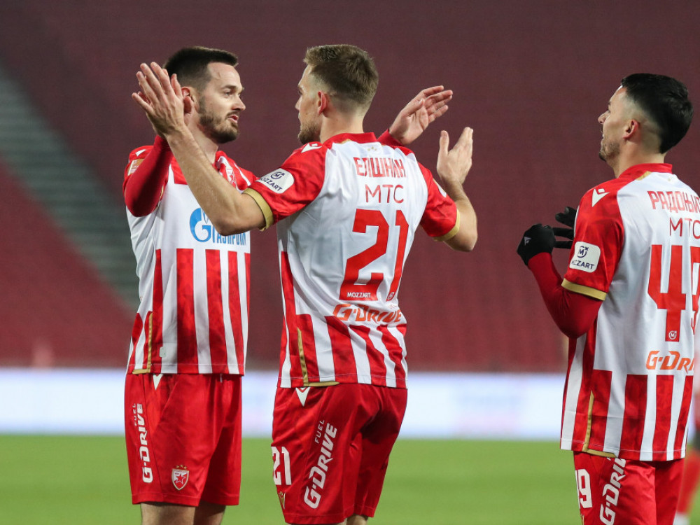 Fudbaleri Crvene zvezde, na jednom od prošlosezonskih mečeva