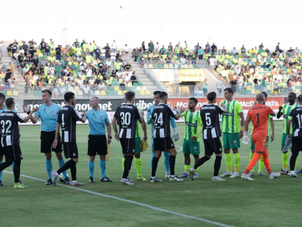 Fudbaleri Partizana i AEK-a, pre meča na Kipru