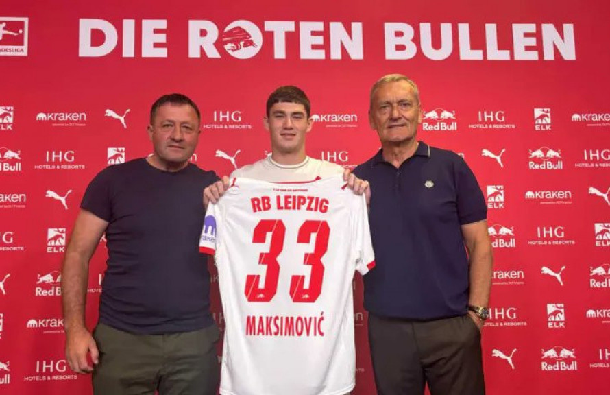 Andrija Maksimović sa ocem Mirkom i menadžerom Zoranom Stojadinovićem