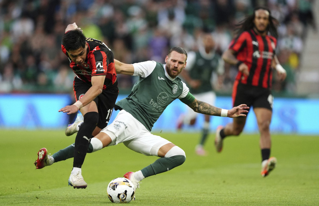 Dario Osorio (Midtjiland) i Martin Bojl iz Hibernijana