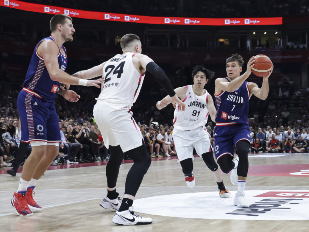 Bogdan Bogdanović i Nikola Jokić, u dresu košarkaške reprezenhtacije Srbije