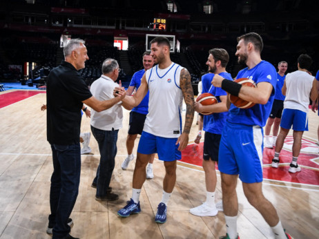 Ministar Gajić posetio košarkaše Srbije pred duel sa Slovenijom: Naklon što ste izabrali da igrate za reprezentaciju...