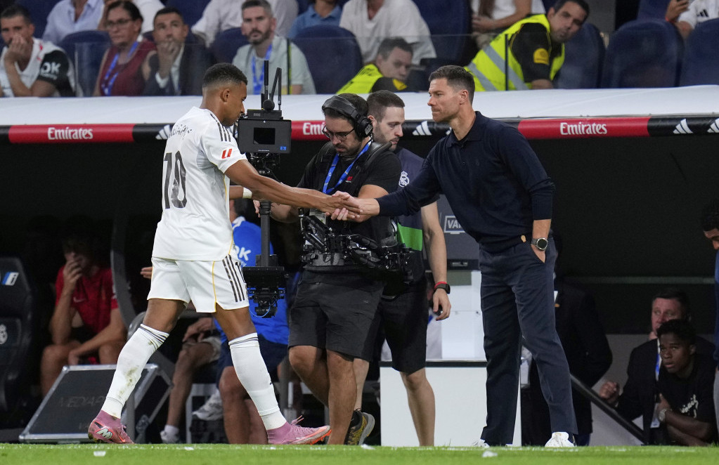Ćabi Alonso želi trofej Lige šampiona i kao trener