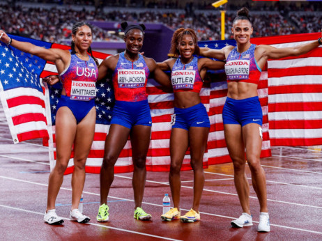 Ženska štafeta SAD osvojila zlato na 4x400 metara na Svetskom prvenstvu u Tokiju