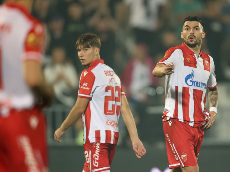 Fudbaleri Crvene zvezde donirali premiju od derbija u humanitarne svrhe